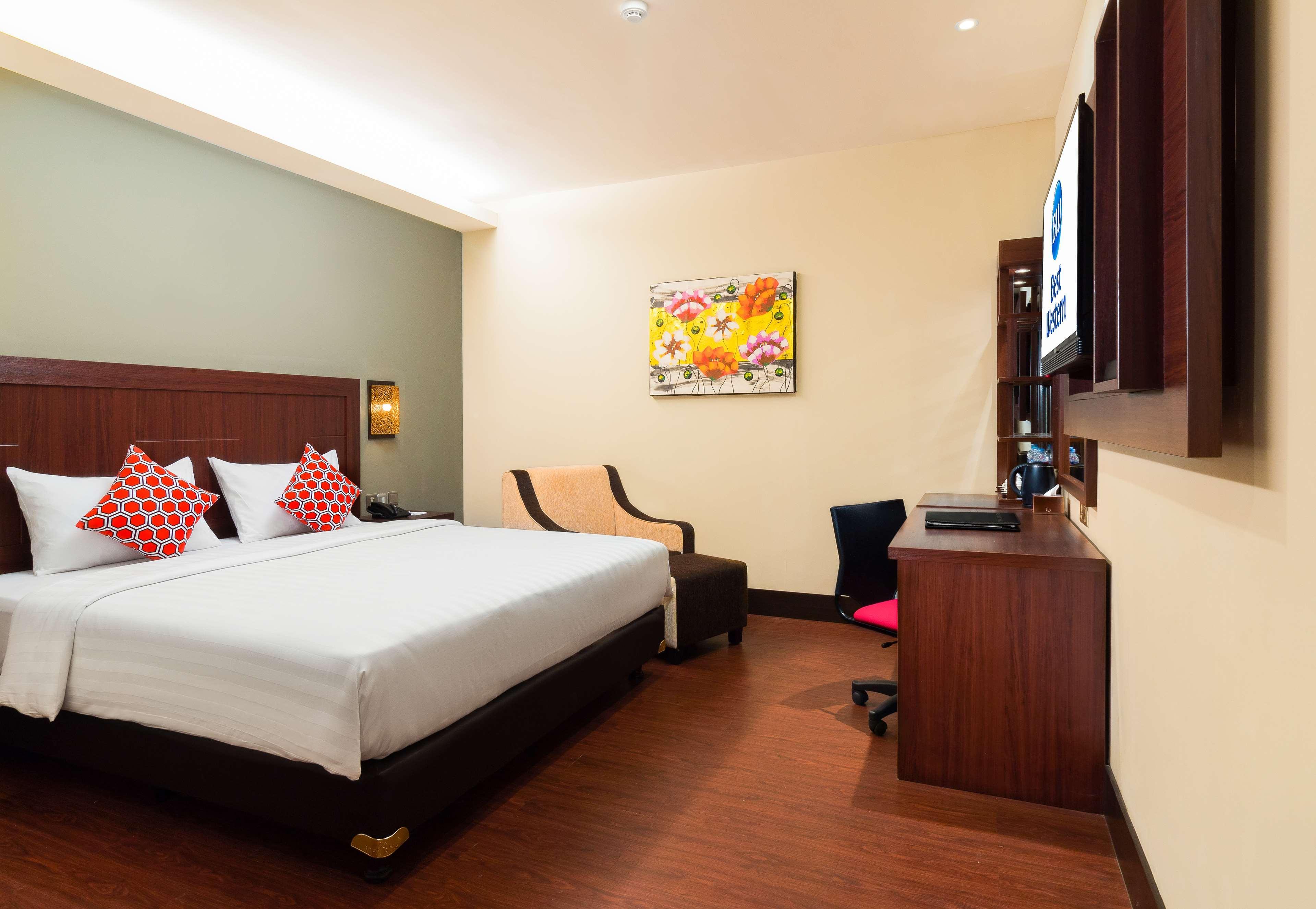 Best Western Senayan Джакарта Екстериор снимка