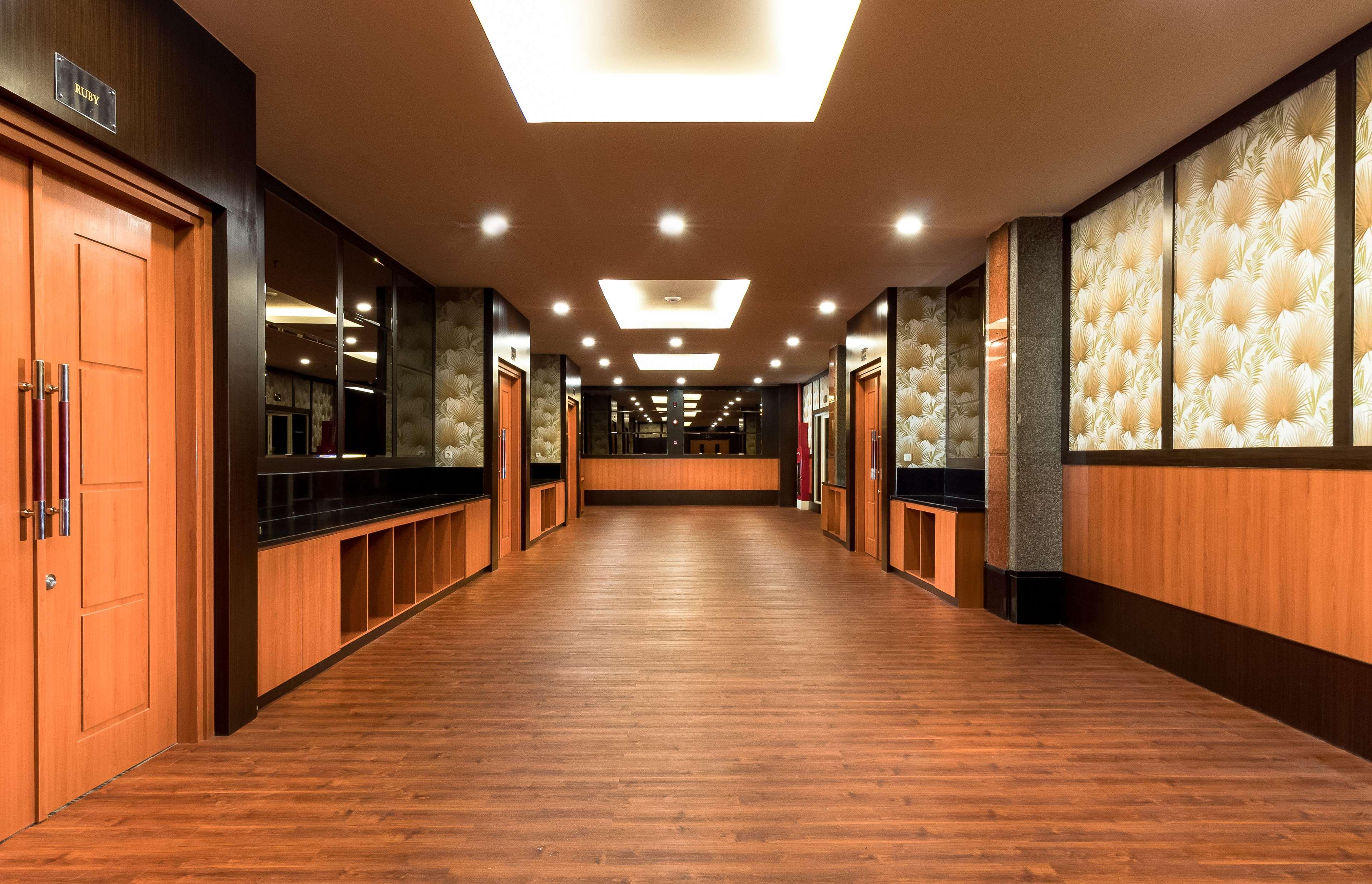 Best Western Senayan Джакарта Екстериор снимка