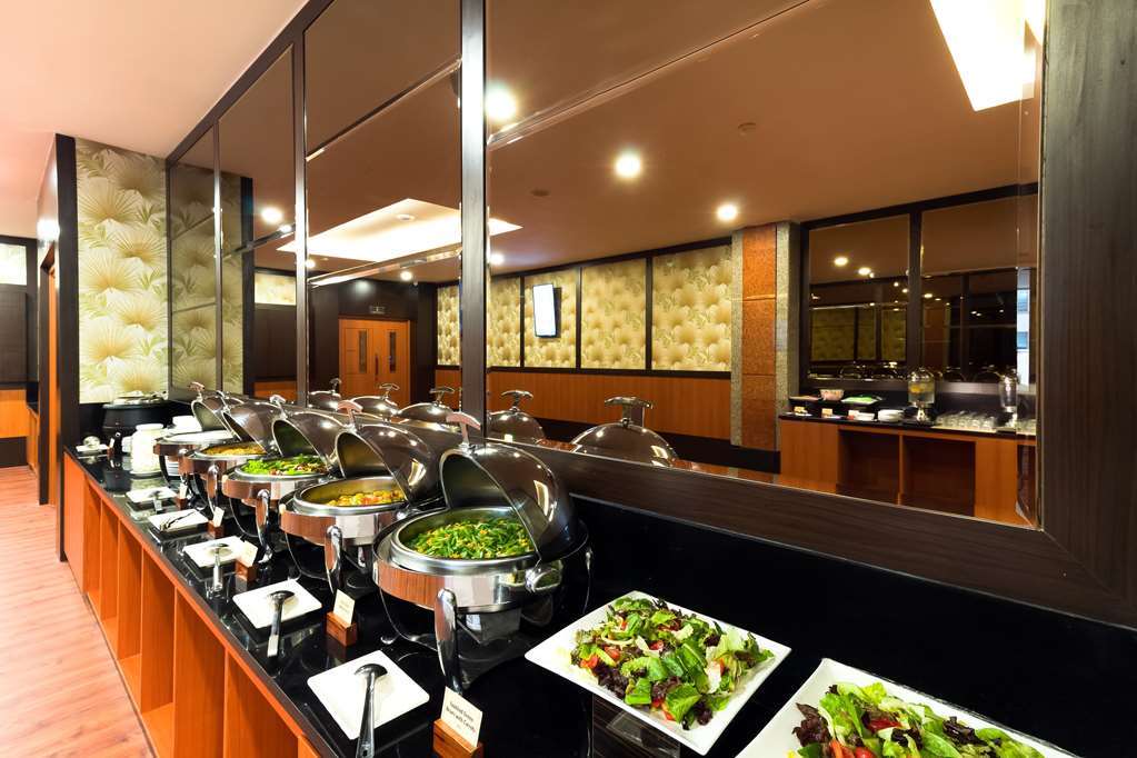 Best Western Senayan Джакарта Съоръжения снимка